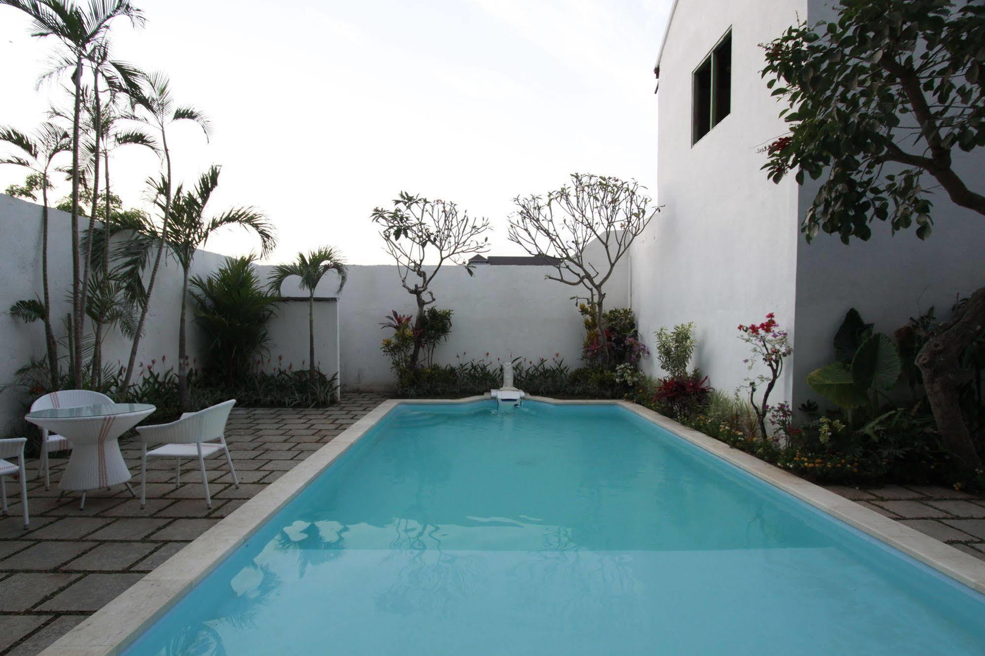 Spazzio Bali Hotel Kuta Lombok Εξωτερικό φωτογραφία